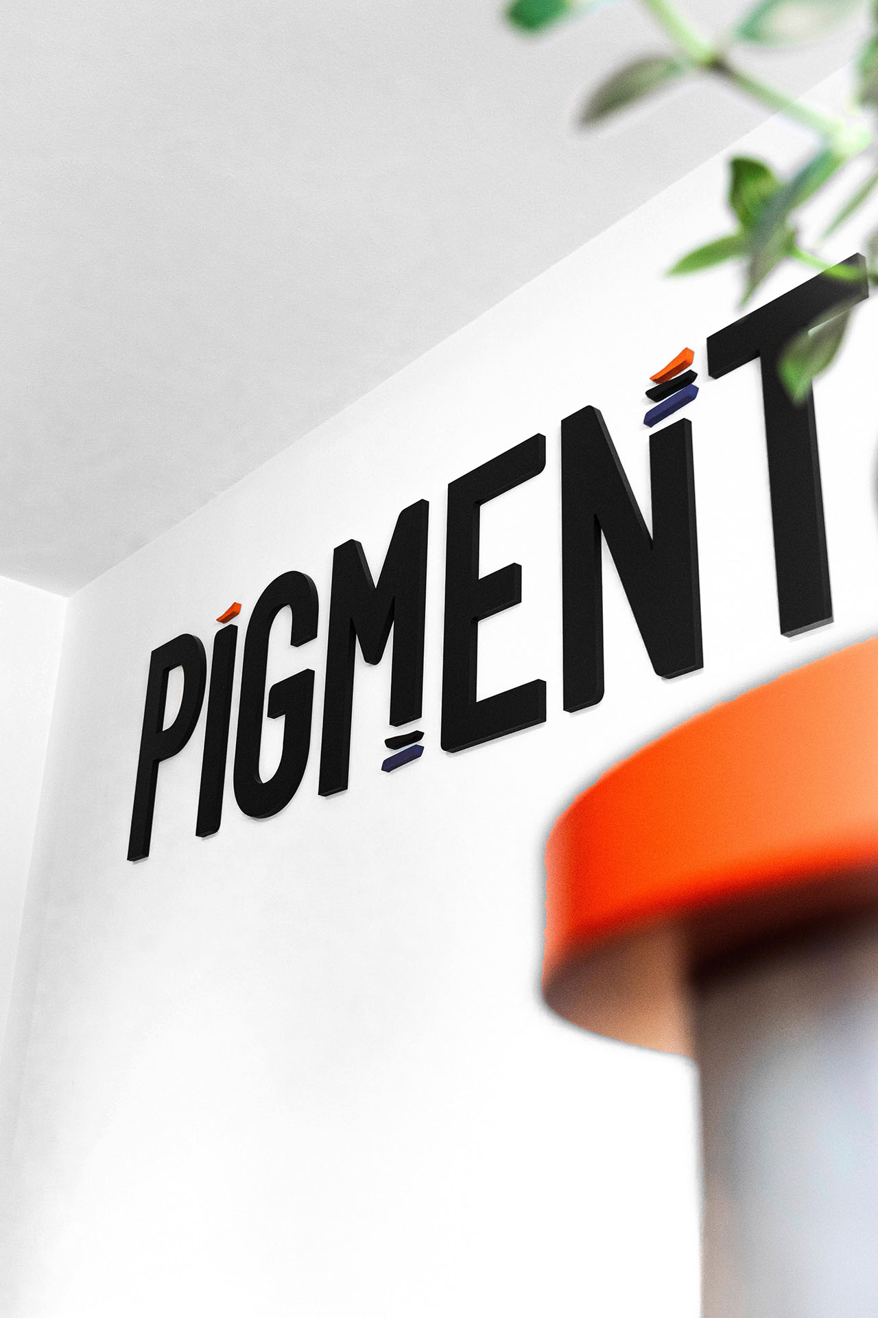 Aménagement intérieur café céramique Pigment Liège — anamorphose murale et mobilier sur mesure — Design With Genius
